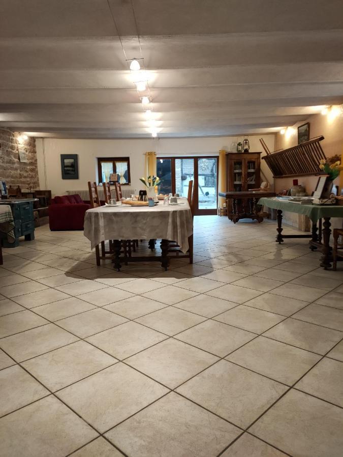 La Ferme Du Grand Faubourg Bed & Breakfast Pont-de-Vaux Exterior photo
